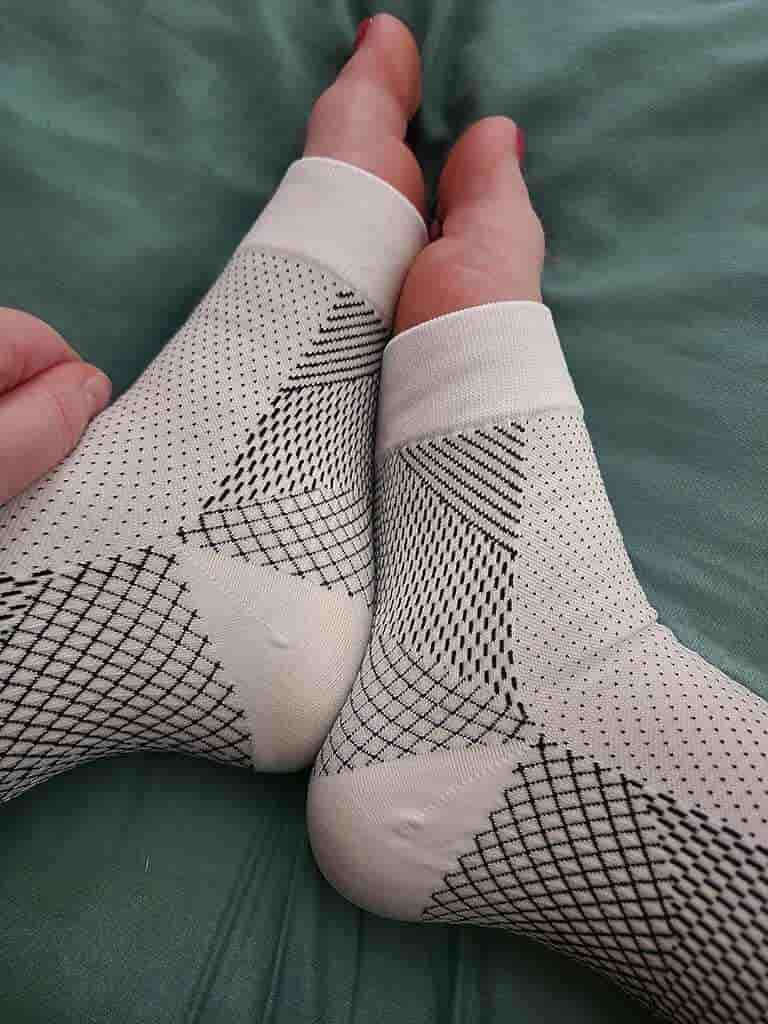 NEURO-EASE COMPRESSION SOCKS – TOTAL RELIEF FOR TIRED, SWOLLEN FEET